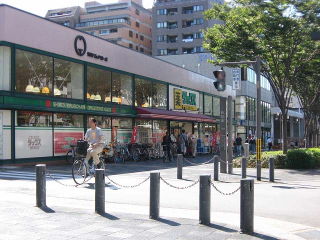 ドラックストア　ダックス 京都御池店（ドラッグストア）まで223m