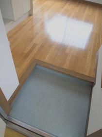 玄関　★お洒落な外観・内観の賃貸アパート★