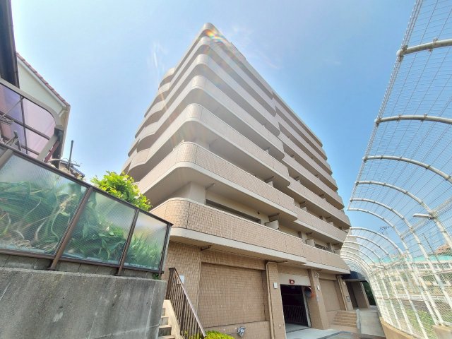 ライオンズマンション朝霧北の外観写真