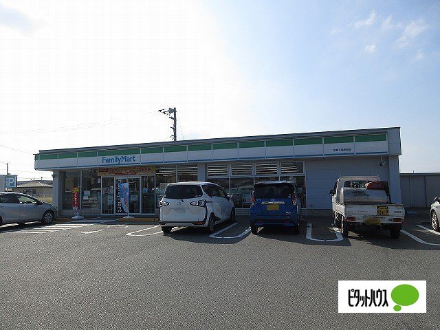コンビニ　ファミリーマート北島工業団地店（コンビニ）まで632m