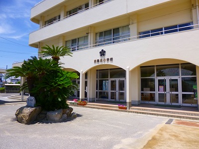 小学校　北島町立北島北小学校（小学校）まで389m