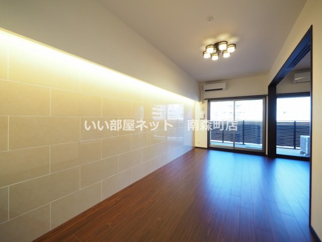 プレジオ梅田の居間写真