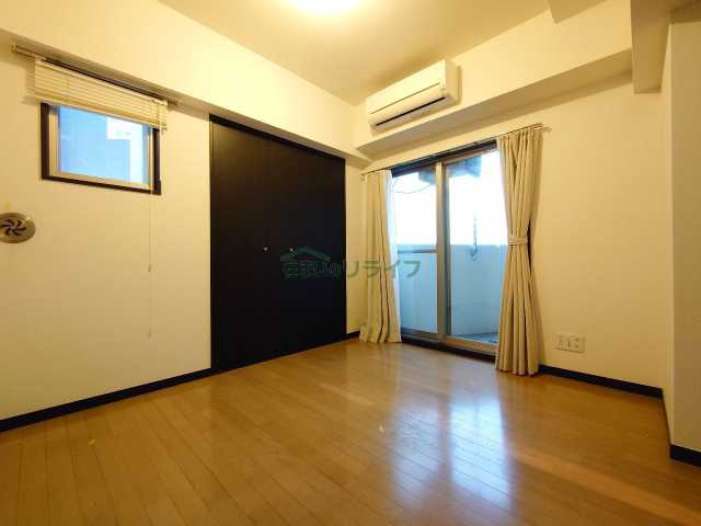 居室・リビング　別部屋参考写真となります