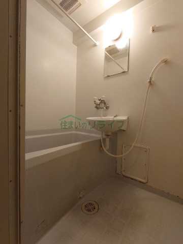 バス・シャワールーム　別部屋参考写真となります