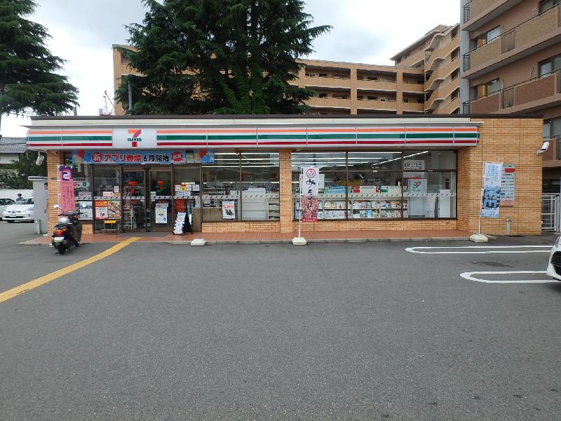 コンビニ　セブンイレブン 宝塚南口2丁目店（コンビニ）まで1262m
