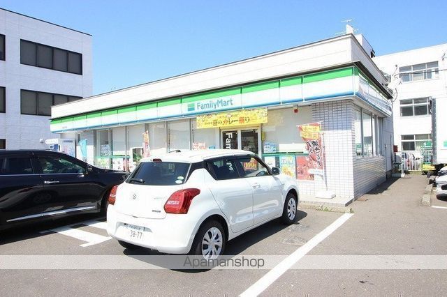 コンビニ　ファミリーマート恵庭京町店（コンビニ）まで411m