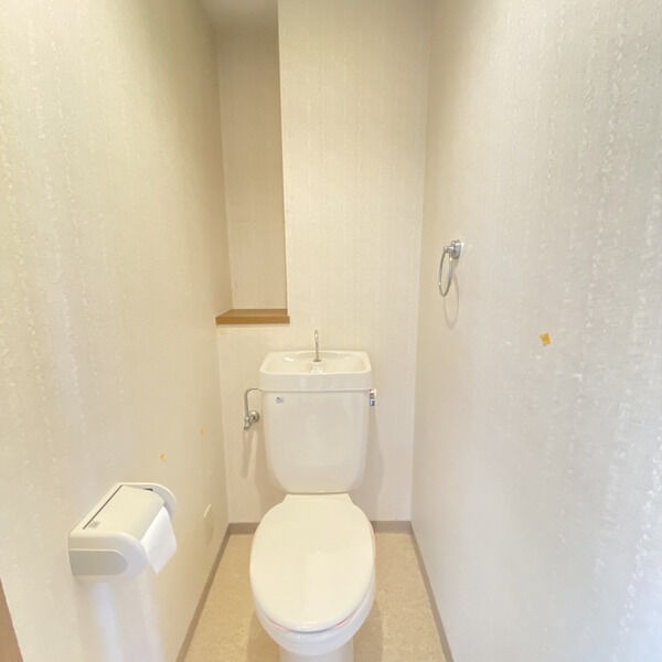 SUNNY COURT MARUTAKA 2のトイレ写真