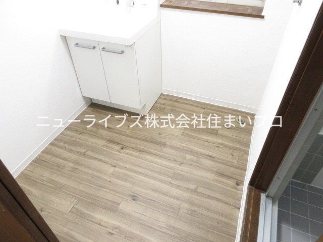 京阪本線 寝屋川市駅 徒歩16分 3階建 築36年の内装写真