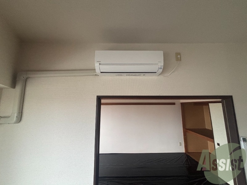 その他設備　リビングにエアコンが付いているため部屋の温度の調節が可能です