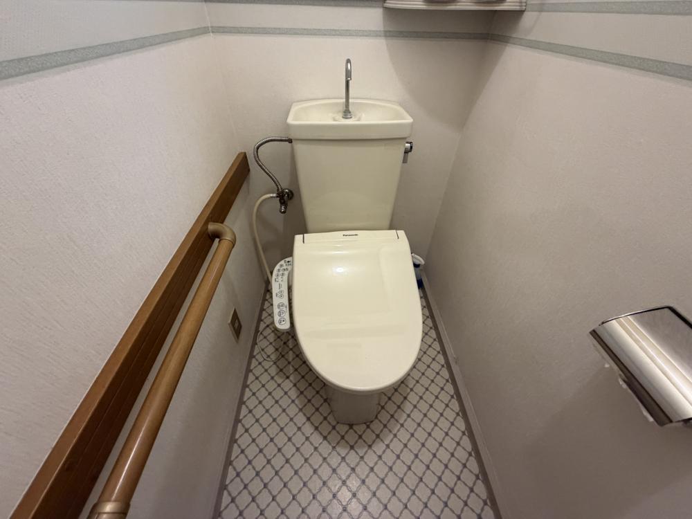 青葉台1丁目TH戸建のトイレ写真
