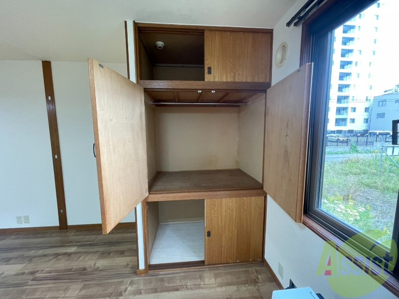 収納　収納もバッチリあるのでお部屋が片付きますよ！