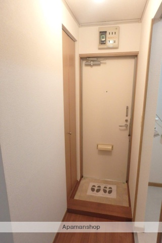 エステートピア野崎の玄関写真