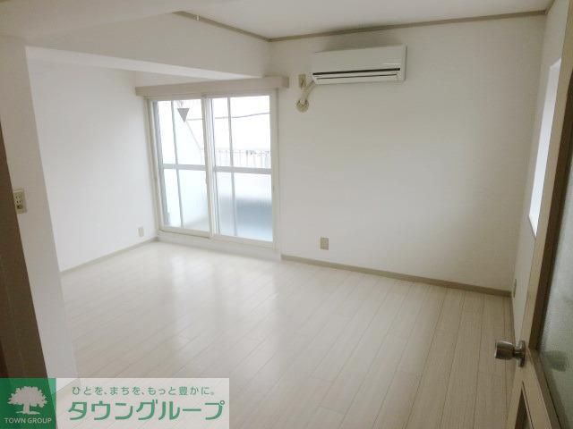 居室・リビング　角部屋リノベーション