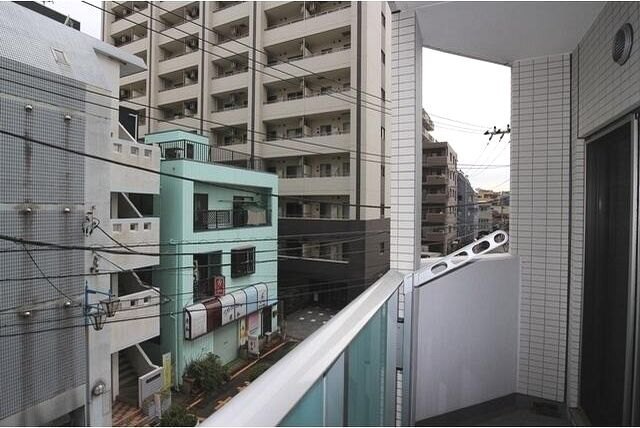 バルコニー　角部屋です