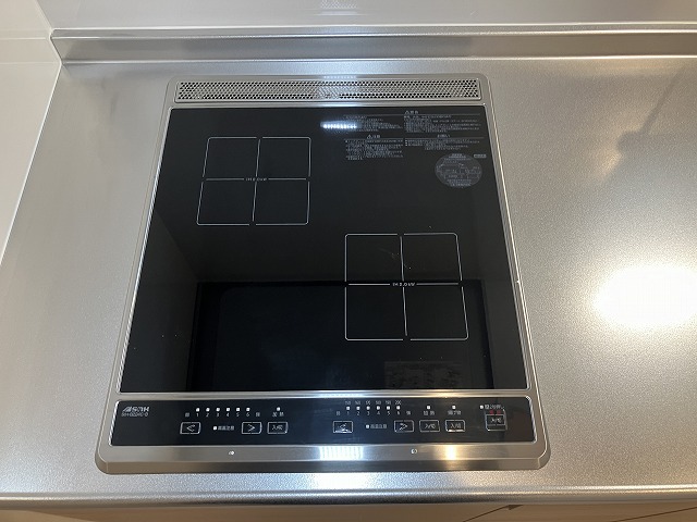 バルコニー　モデル写真使用 IHクッキングヒーター