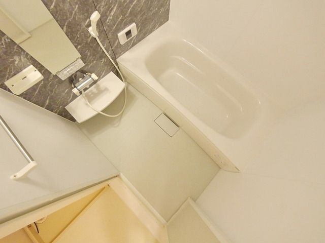 バス・シャワールーム　※別部屋イメージ