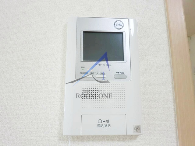 セキュリティ　モニター付きインターホンです。