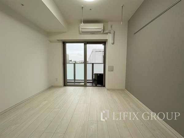SHOKEN Residence横浜阪東橋の居間写真