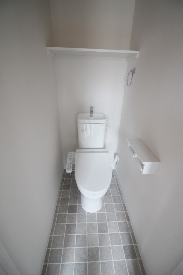 トイレ　トイレ温水洗浄便座