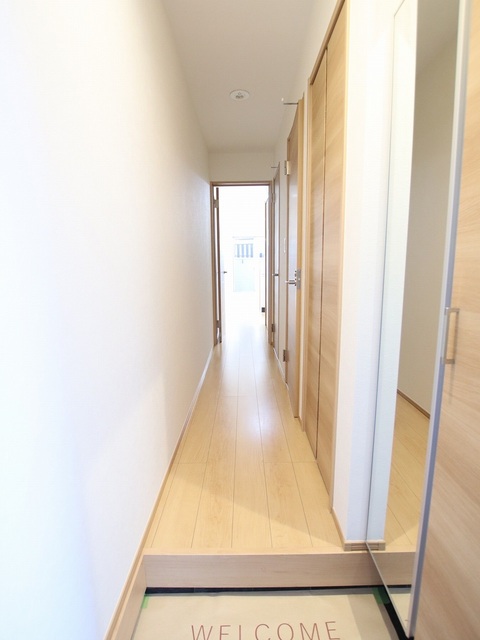 玄関　玄関から見た景色です。