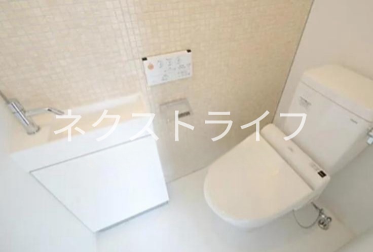 東京メトロ丸ノ内線 新中野駅 徒歩7分 3階建 築13年のトイレ写真