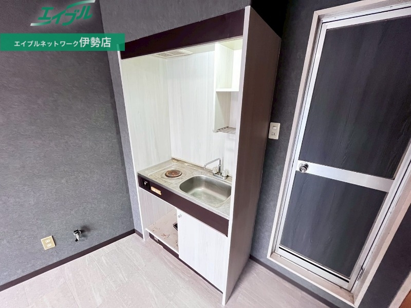 キッチン　別部屋参考写真です