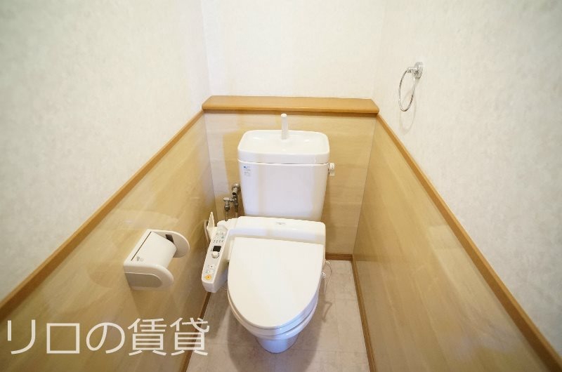 ＪＲ鹿児島本線 箱崎駅 徒歩13分 6階建 築26年のトイレ写真