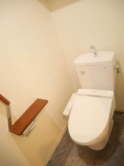 Premias平町IIIのトイレ写真