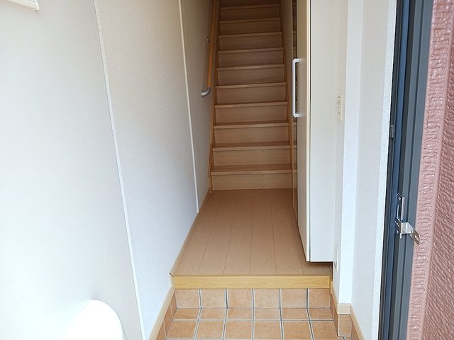 玄関　シンプルで使いやすい玄関です