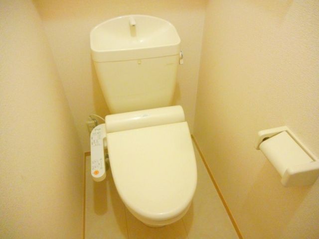 北総線 大町駅 徒歩9分 2階建 築15年のトイレ写真