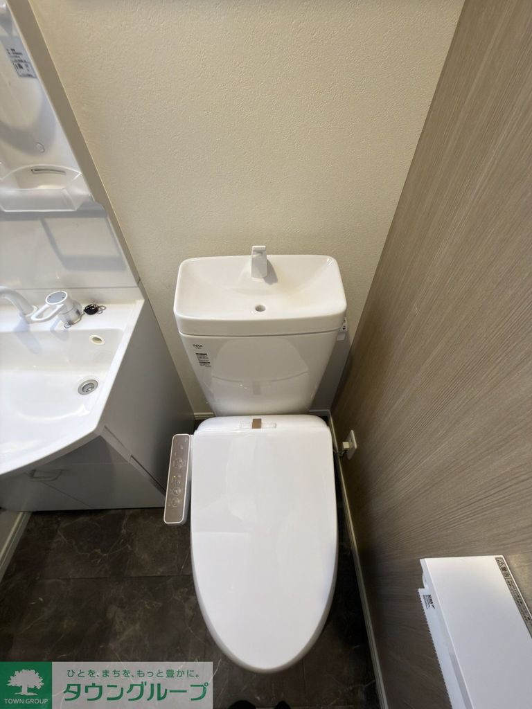 ＪＲ総武線 小岩駅 徒歩14分 3階建 新築のトイレ写真