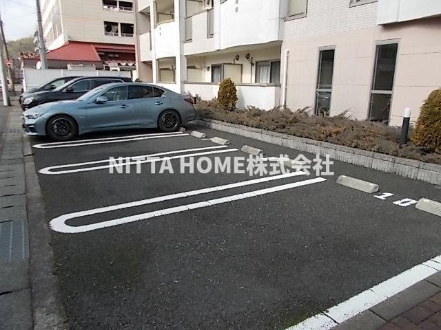 駐車場　敷地内駐車場に空きがあります◎