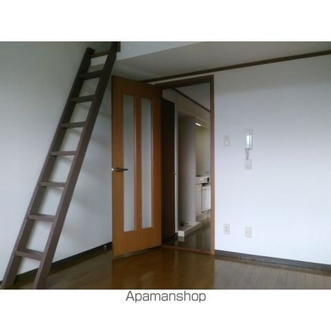 アップル春日井の居間写真