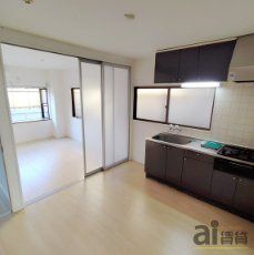 ＪＲ中央線 国立駅 徒歩14分 3階建 築36年の居間写真