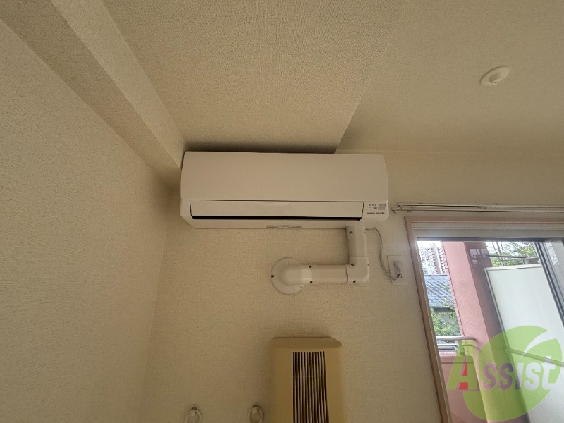 その他設備　リビングにエアコンが付いているため部屋の温度の調節が可能です