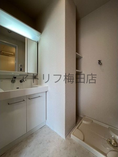 地下鉄谷町線 天神橋筋六丁目駅 徒歩10分 9階建 築19年の内装写真