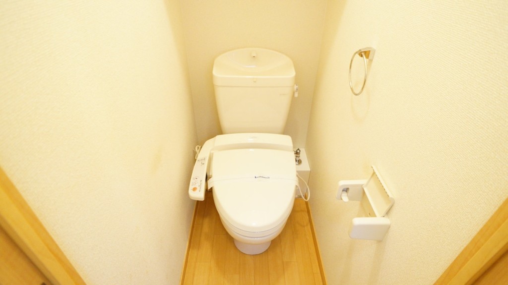 その他　温水洗浄便座付きです！
