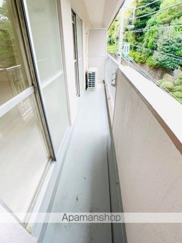 広尾ハイツの居間写真
