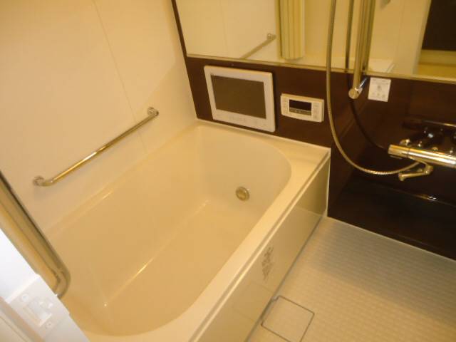 バス・シャワールーム　浴室