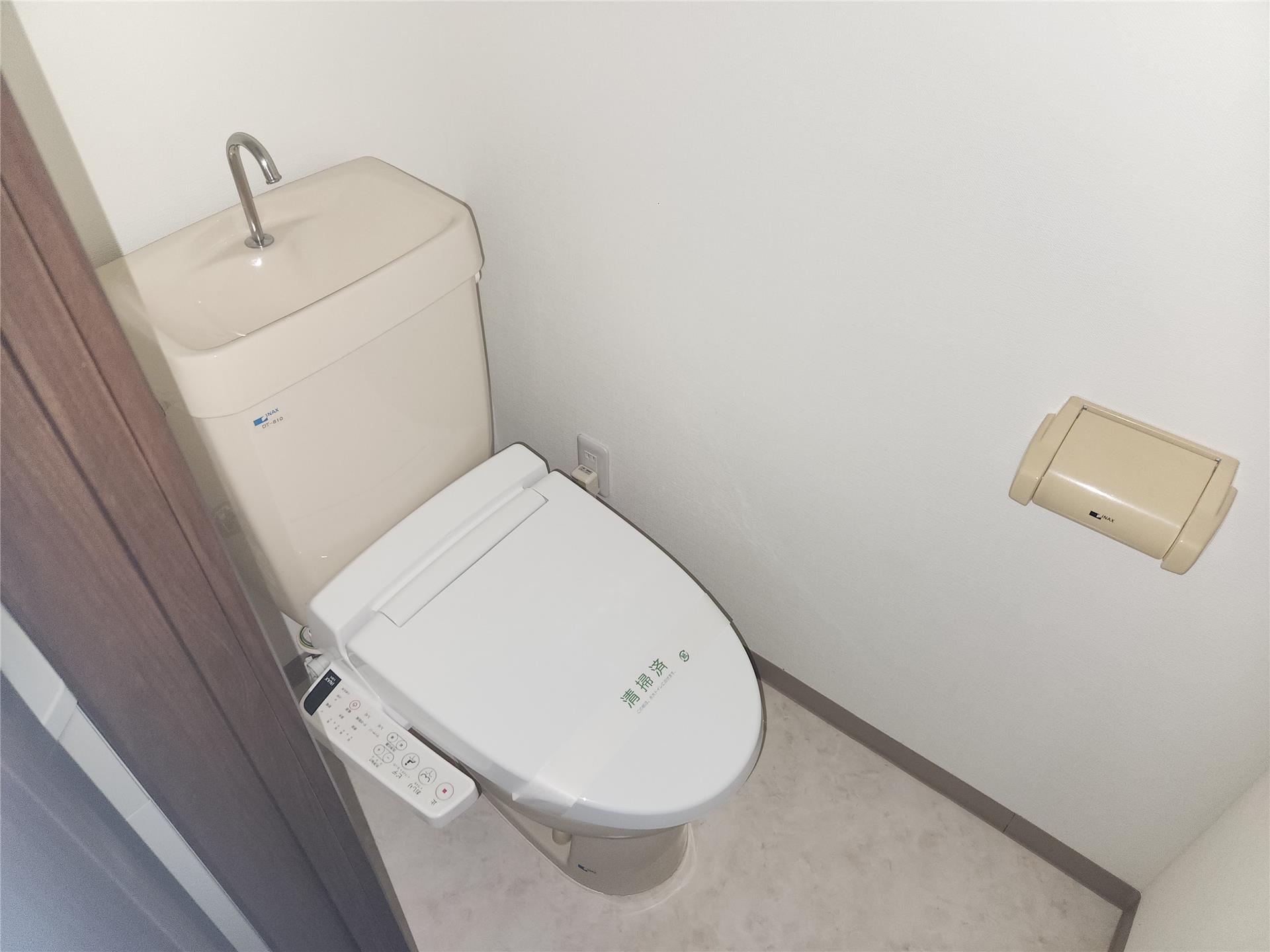 ジョリーファームのトイレ写真