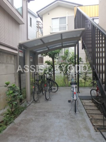 小田急線 千歳船橋駅 徒歩4分 2階建 築26年の外観写真