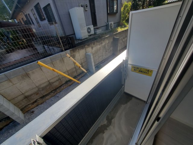 バルコニー　開放的で明るい空間を演出してくれるバルコニーです
