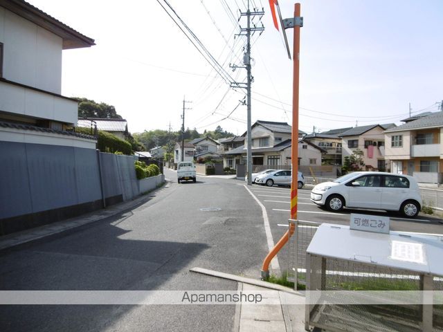 その他　前面道路（その他）まで10m