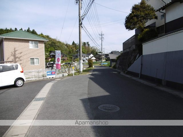 その他　前面道路（その他）まで10m