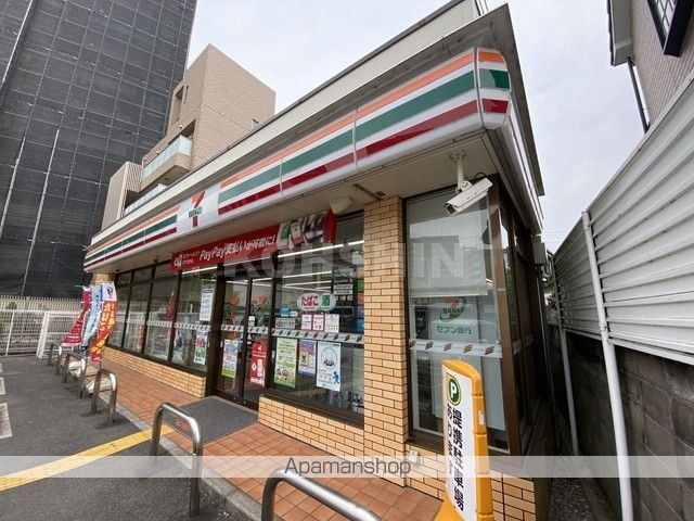 コンビニ　セブンイレブン（コンビニ）まで372m