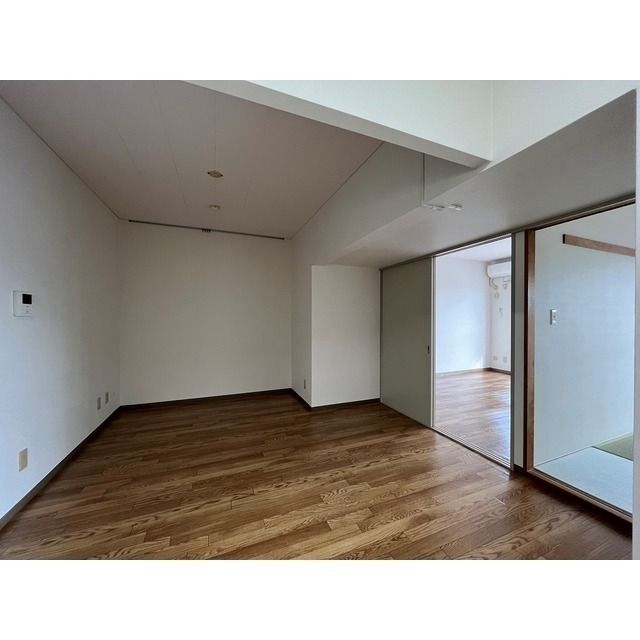 居室・リビング　※同タイプ別部屋の写真になります