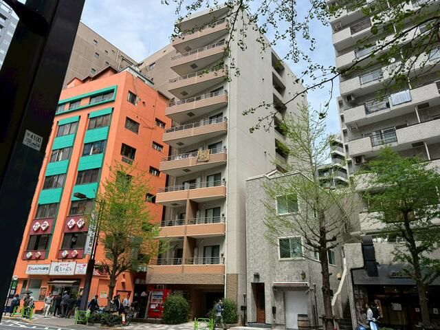 ドルチェ東京・八重洲通りの外観写真