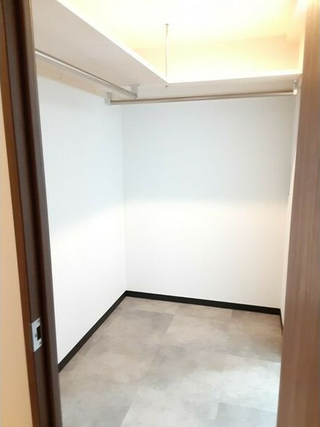 カレラ山の手の内装写真