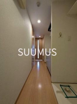 ＪＲ山手線 新宿駅 徒歩6分 11階建 築21年の玄関写真