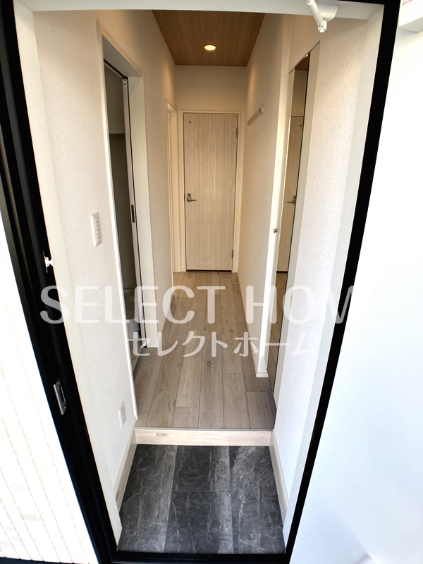 玄関　収納もある玄関です